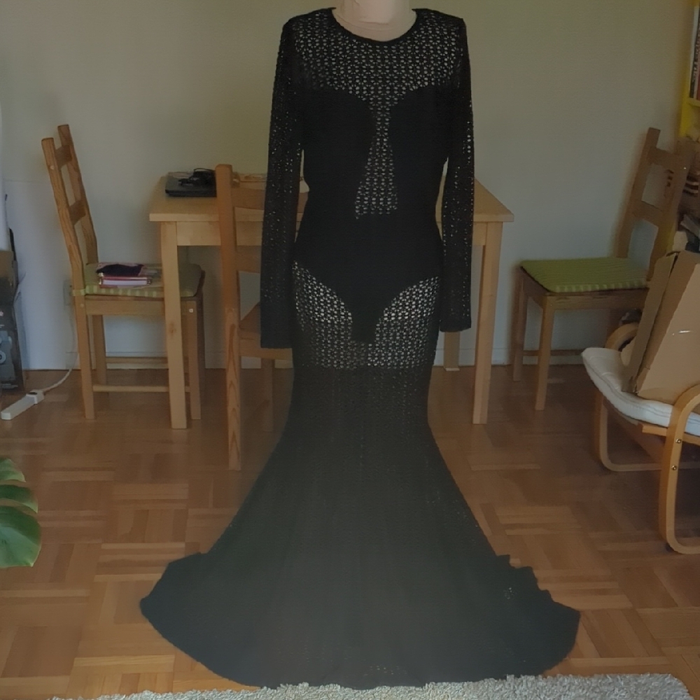 Chic Black Long Sleeve Dress